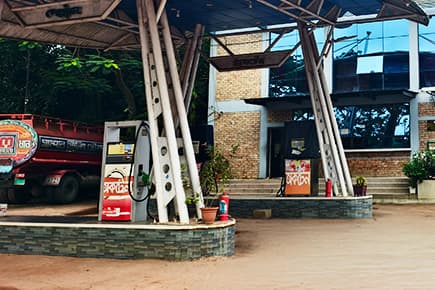 Sampan Filling Station Calibrated Dispenser Bays